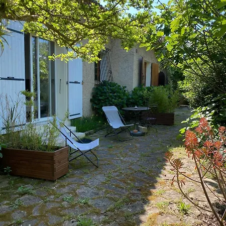 Roka Six-Fours-les-Plages